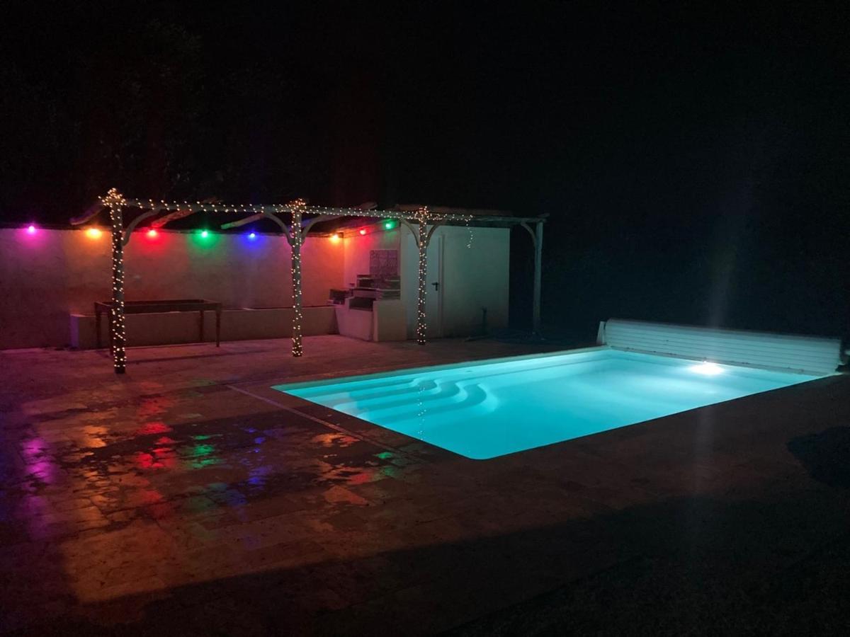 Rustic Cottage With Stunning Swimming Pool Saint-Front  Zewnętrze zdjęcie