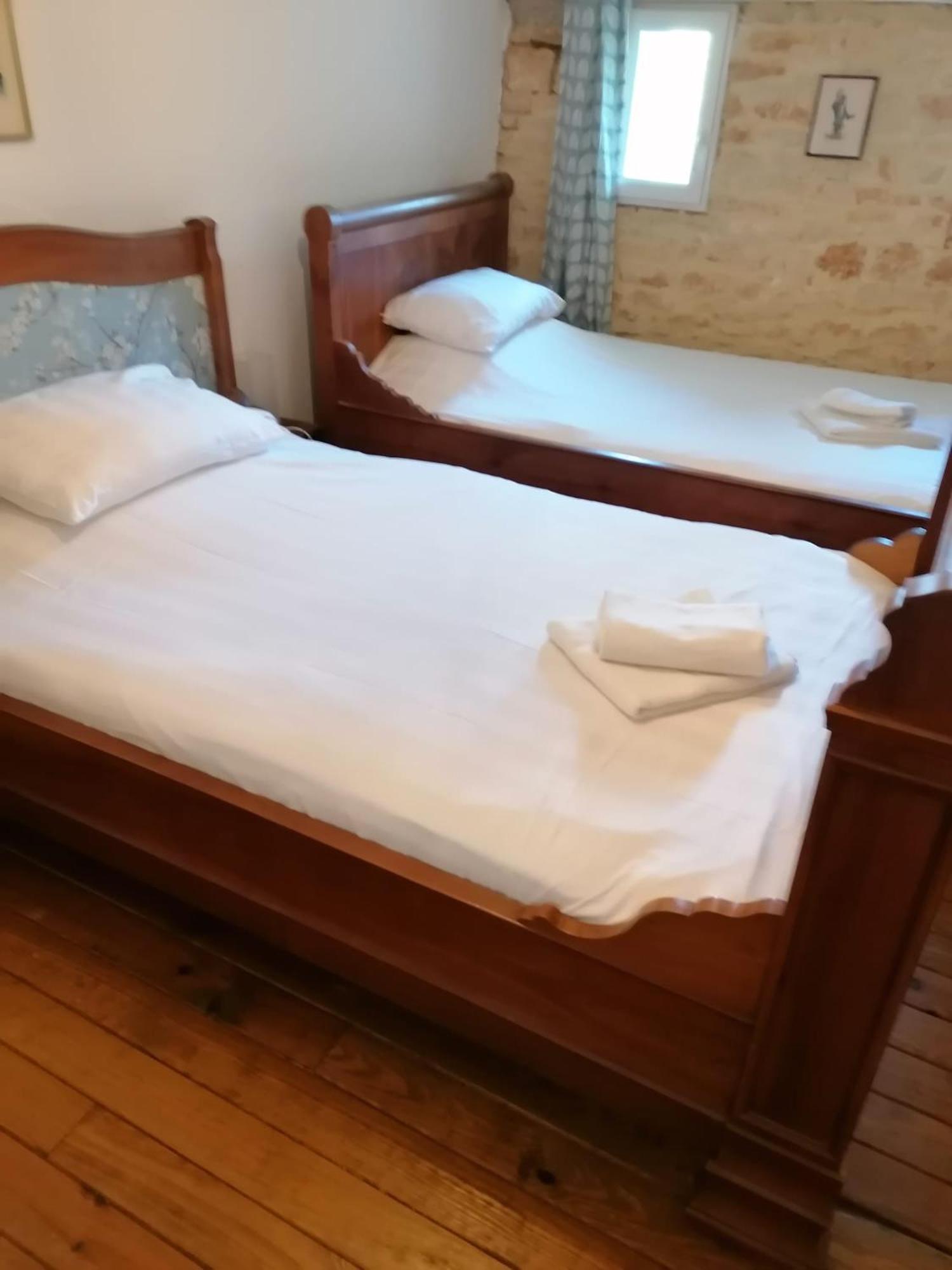 Rustic Cottage With Stunning Swimming Pool Saint-Front  Zewnętrze zdjęcie